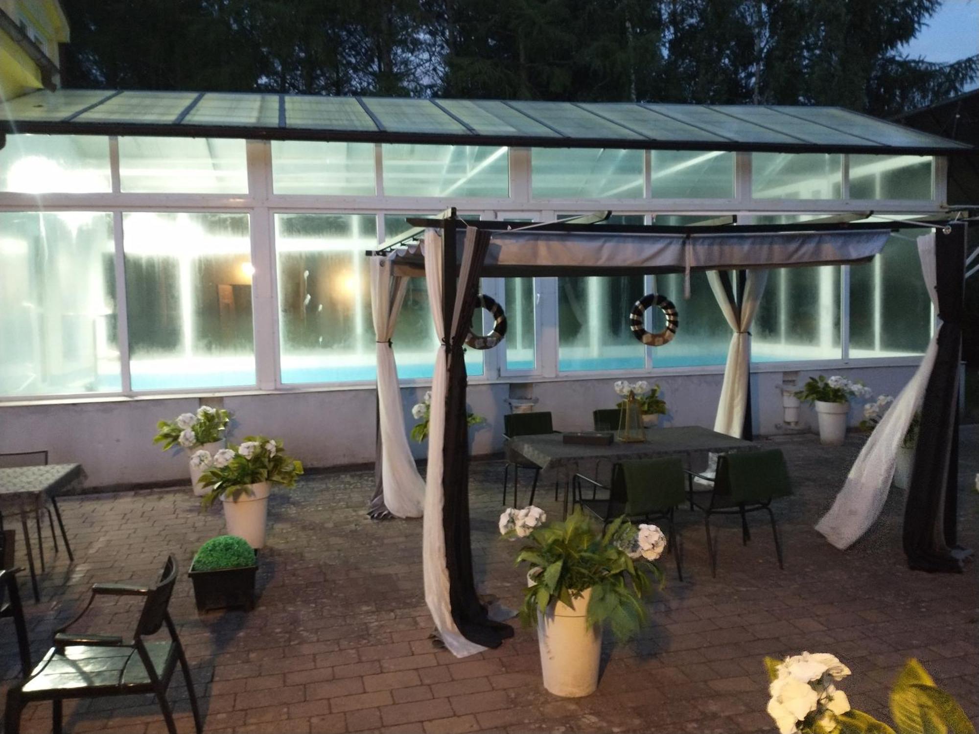 Korab Wiselka & Spa Hotel Exterior photo