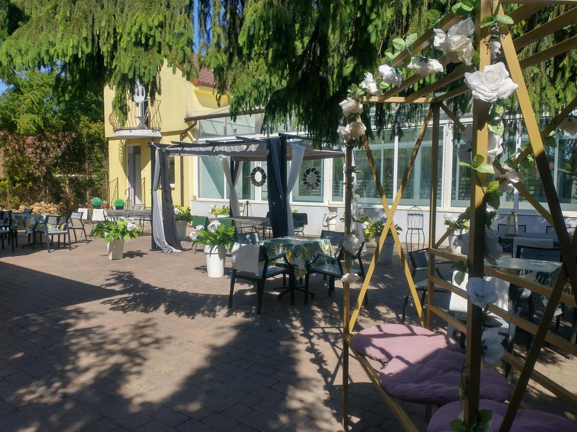 Korab Wiselka & Spa Hotel Exterior photo